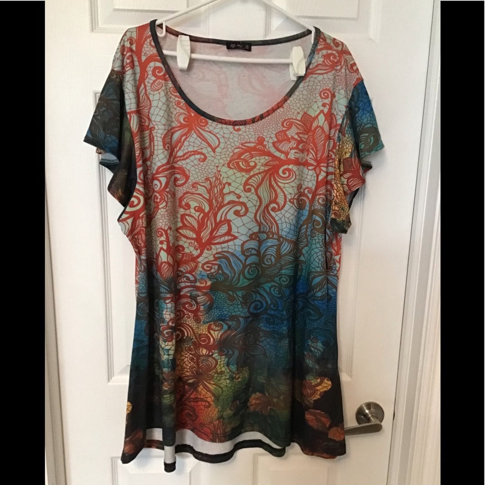 Women’s Multicolor Printed Tunic Top - Scoop Neck